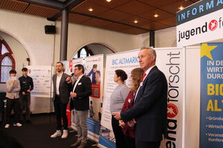 Lutz Bothendorf eröffnet den Regionalwettbewerb