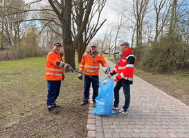 SWS-Mitarbeiter beim Frühjahrsputz 2026